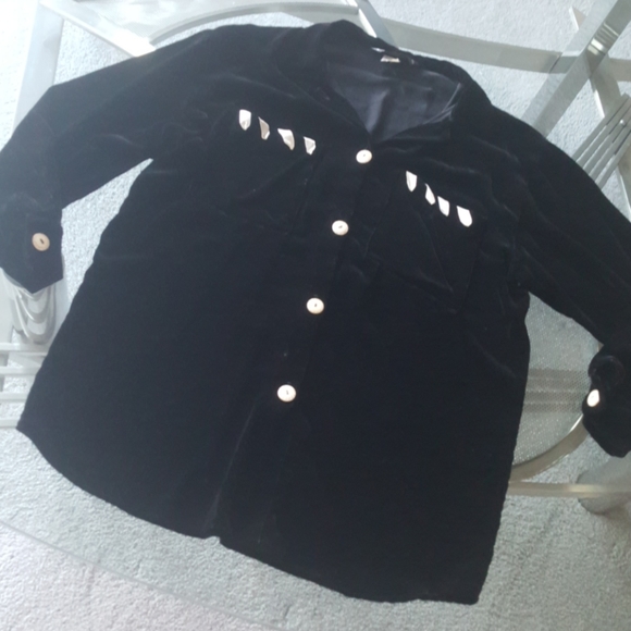 Angel Pie. Velvet top. Ribbon & button. Lg. - Picture 2 of 9